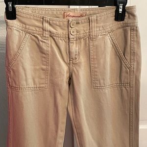 Women’s Khaki pants size 1/2 Aeropostale